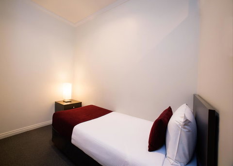 Franklin Apartments - Kawana Tourism 20