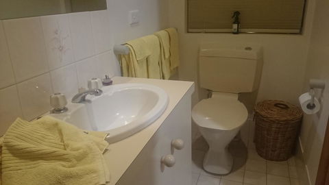 Gaerwood B&B - Kawana Tourism 20