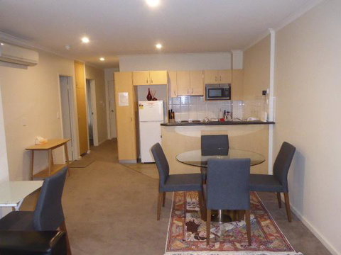 Adelaide City Apartment - 3br, 2bath & Carpark - Kawana Tourism 7