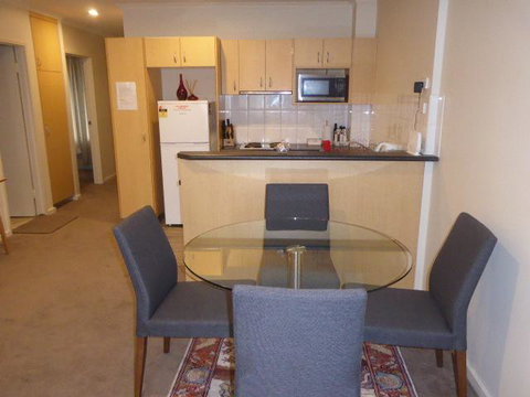 Adelaide City Apartment - 3br, 2bath & Carpark - Kawana Tourism 4