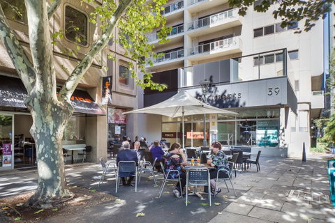 York Apartments On Grenfell - Kawana Tourism 16