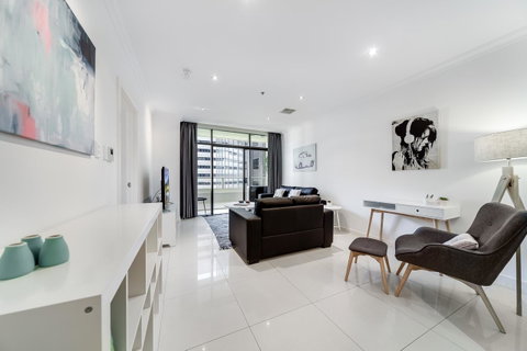 York Apartments On Grenfell - Kawana Tourism 9