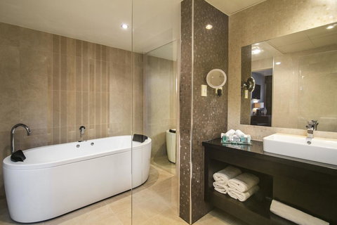 Arkaba Hotel - Kawana Tourism 20