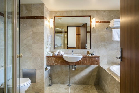 Arkaba Hotel - Kawana Tourism 23