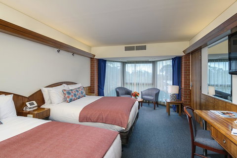 Arkaba Hotel - Kawana Tourism 1