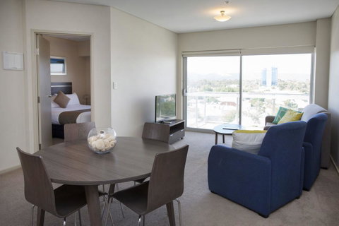 Hume Serviced Apartments - Kawana Tourism 17