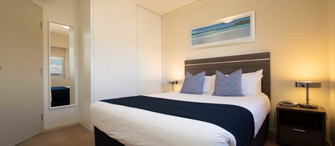 Hume Serviced Apartments - Kawana Tourism 7