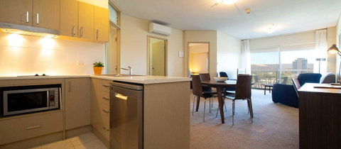 Hume Serviced Apartments - Kawana Tourism 6