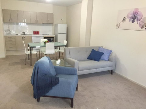 Hume Serviced Apartments - Kawana Tourism 26