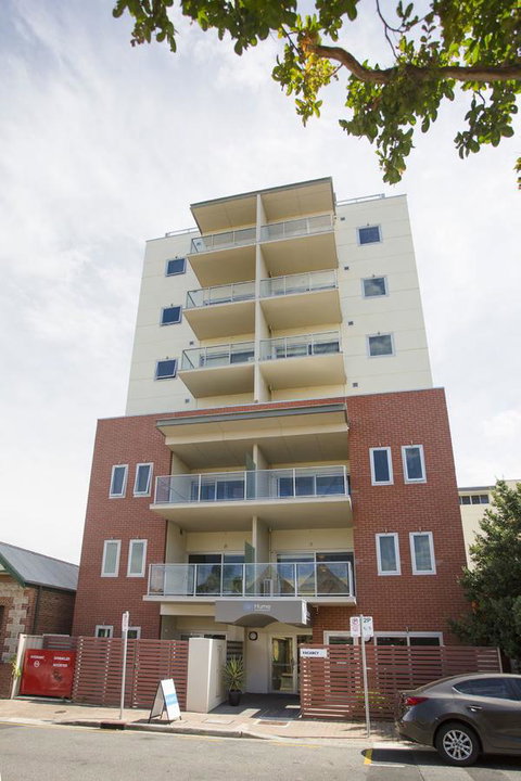 Hume Serviced Apartments - Kawana Tourism 15