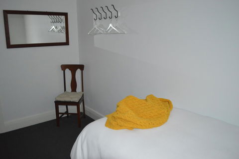Two Cow Cottage Bed & Breakfast - Kawana Tourism 16