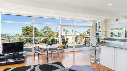 Victor Apartments - Kawana Tourism 13