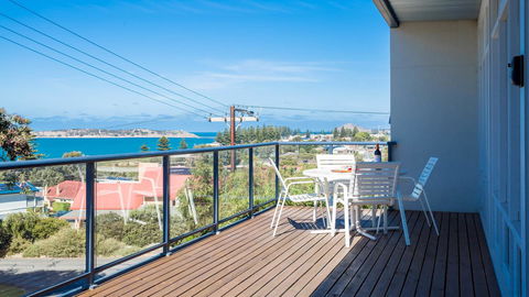 Victor Apartments - Kawana Tourism 0
