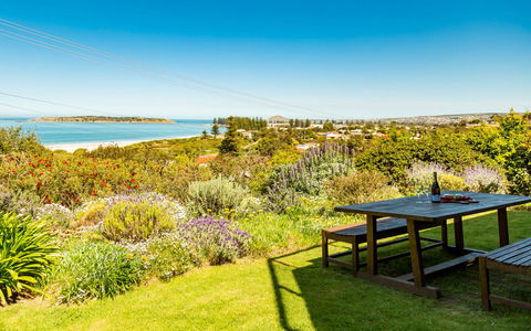 Victor Apartments - Kawana Tourism 36