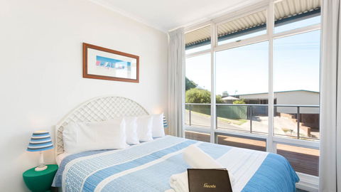 Victor Apartments - Kawana Tourism 23