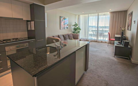 Adelaide DressCircle Apartments - North Terrace - Kawana Tourism 27