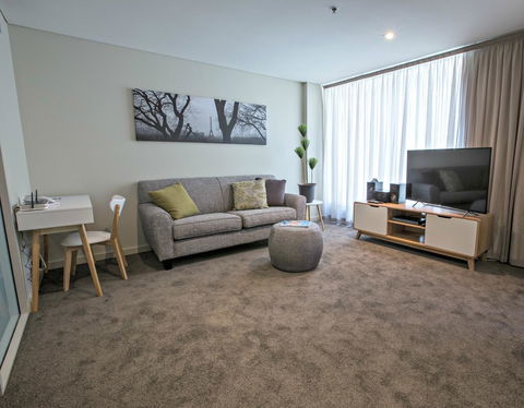 Adelaide DressCircle Apartments - North Terrace - Kawana Tourism 23