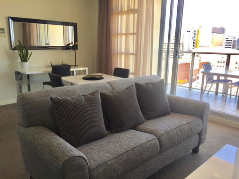 Adelaide DressCircle Apartments - North Terrace - Kawana Tourism 16