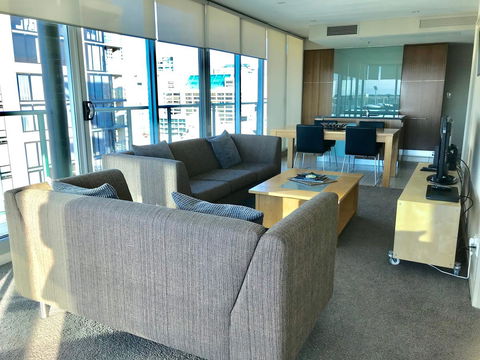 Adelaide DressCircle Apartments - North Terrace - Kawana Tourism 7