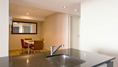 Adelaide DressCircle Apartments - North Terrace - Kawana Tourism 18