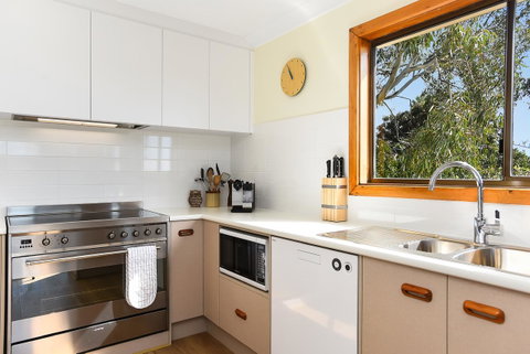 Port Of Call - Port Willunga - C21 SouthCoast Holidays - Kawana Tourism 7