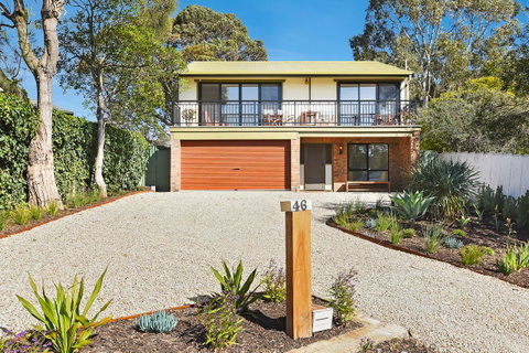 Port Of Call - Port Willunga - C21 SouthCoast Holidays - Kawana Tourism 1
