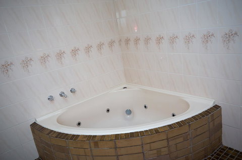 Motel Mount Gambier - Kawana Tourism 16