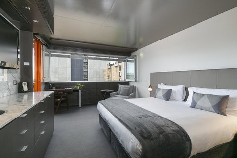 The Soho Hotel - Kawana Tourism 21
