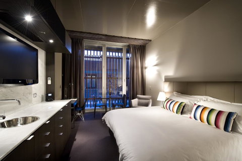The Soho Hotel - Kawana Tourism 15