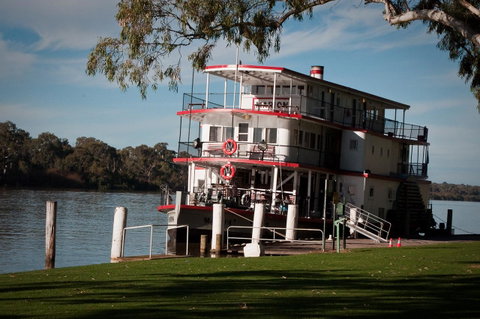 Riverview Rise Retreats - Kawana Tourism 27