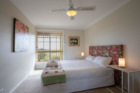 Angaston House - Kawana Tourism 13