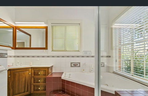 Angaston House - Kawana Tourism 20