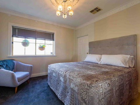Angaston House - Kawana Tourism 22