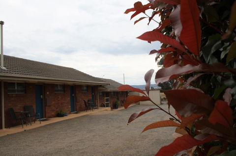Isis Motel Scone - Kawana Tourism 8