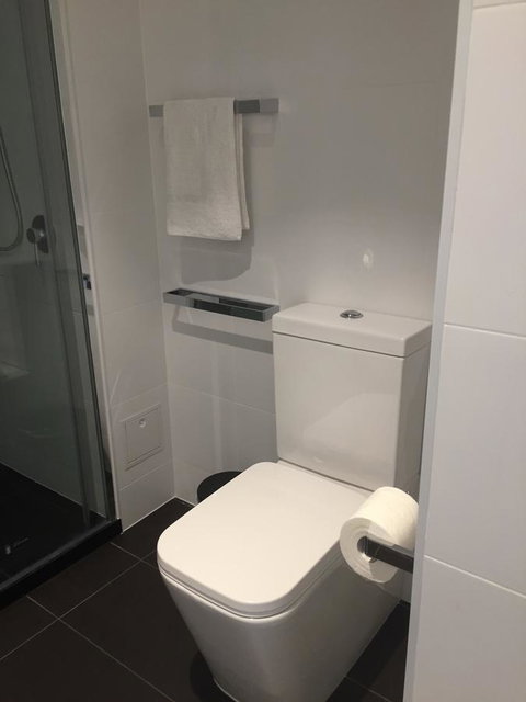 Tasha\'s Apartments On Warwick - Kawana Tourism 16