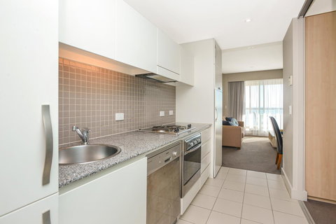 Pier Luxury Apartments - Kawana Tourism 15