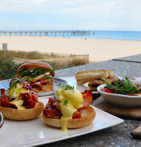 Pier Luxury Apartments - Kawana Tourism 0