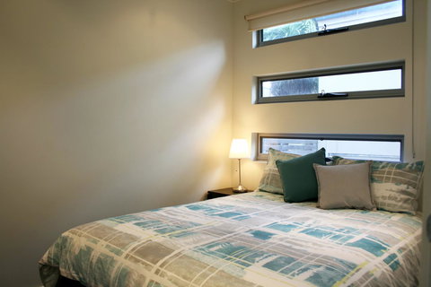 Penneshaw Oceanview Apartments - Kawana Tourism 14