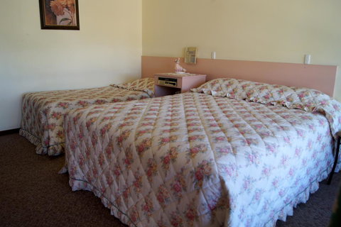 Milang Lakes Motel - Kawana Tourism 9