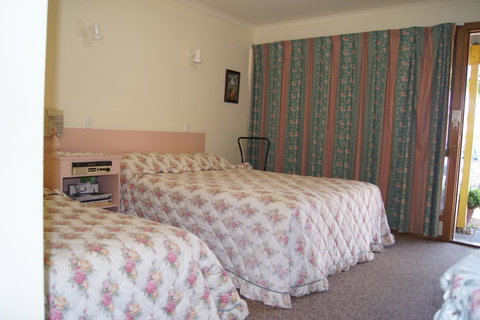 Milang Lakes Motel - Kawana Tourism 10