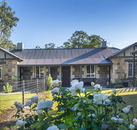 Stoneleigh Cottage Bed and Breakfast - Kawana Tourism