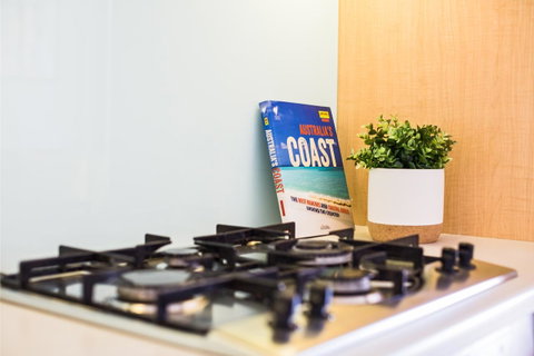 York Apartments - Kawana Tourism 22