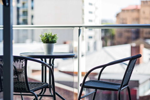 York Apartments - Kawana Tourism 5
