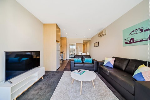 York Apartments - Kawana Tourism 3