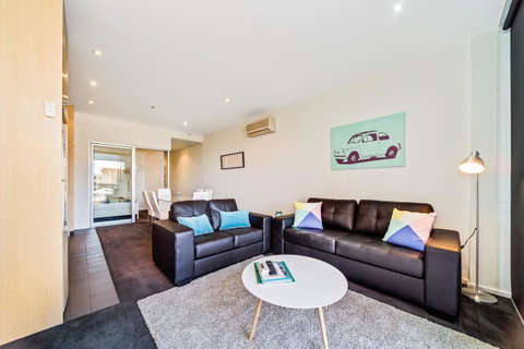 York Apartments - Kawana Tourism 0