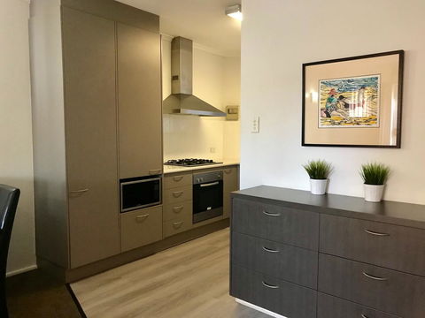 Adelaide DressCircle Apartments - Archer Street - Kawana Tourism 1