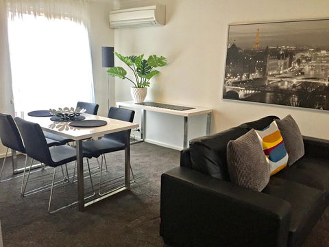 Adelaide DressCircle Apartments - Archer Street - Kawana Tourism 17