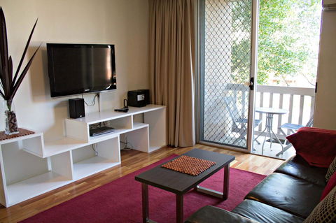 Adelaide DressCircle Apartments - Archer Street - Kawana Tourism 14