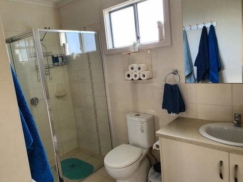 Explore Adelaide, Gawler, The Barossa And Clare Valleys All-in-one - Kawana Tourism 8