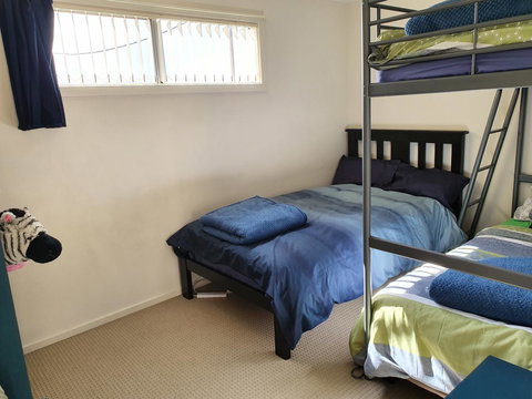 Explore Adelaide, Gawler, The Barossa And Clare Valleys All-in-one - Kawana Tourism 5